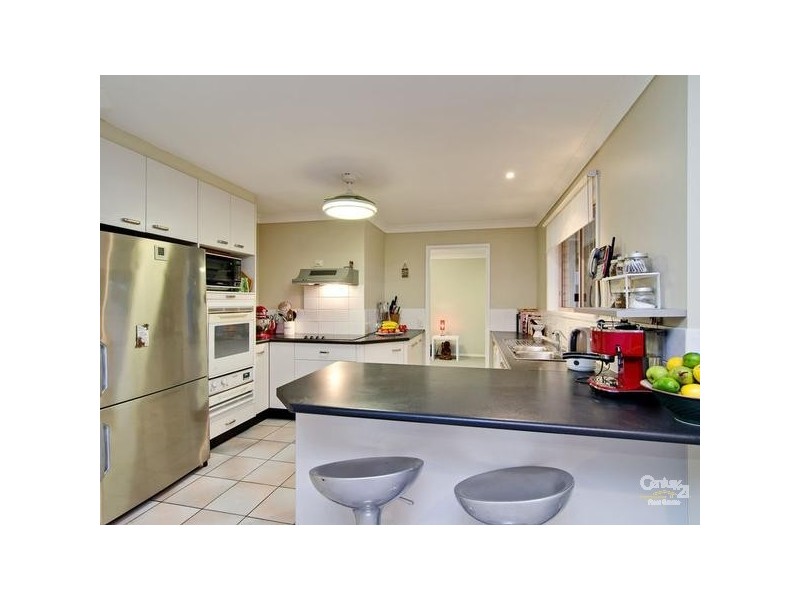 16 Greenfern Pace, Ferny Grove QLD 4055