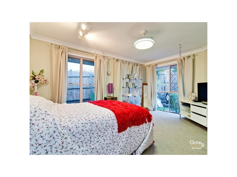 16 Greenfern Pace, Ferny Grove QLD 4055