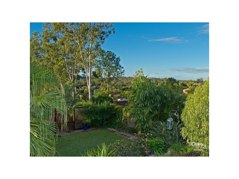 16 Greenfern Pace, Ferny Grove QLD 4055