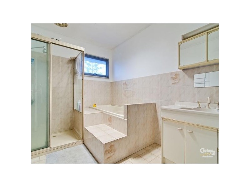 12 Derrima Crescent, Ferny Hills QLD 4055