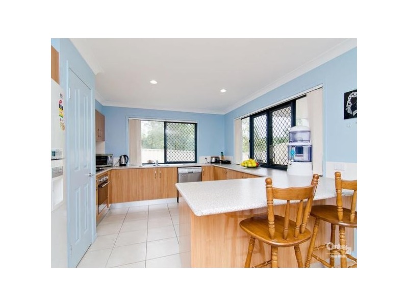 300 Levitt Road, Upper Kedron QLD 4055