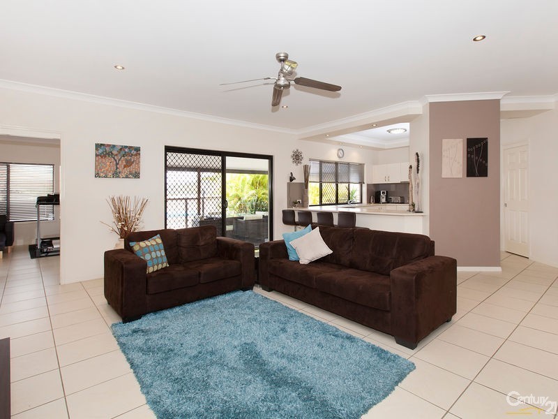 19 Ferndale Place, Upper Kedron QLD 4055
