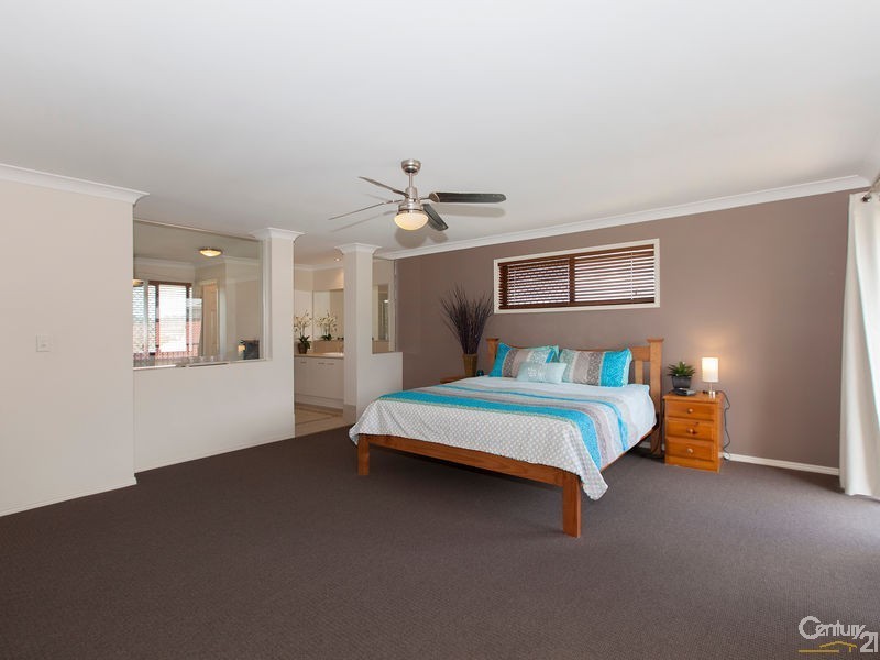 19 Ferndale Place, Upper Kedron QLD 4055