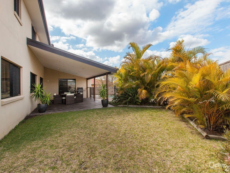 19 Ferndale Place, Upper Kedron QLD 4055