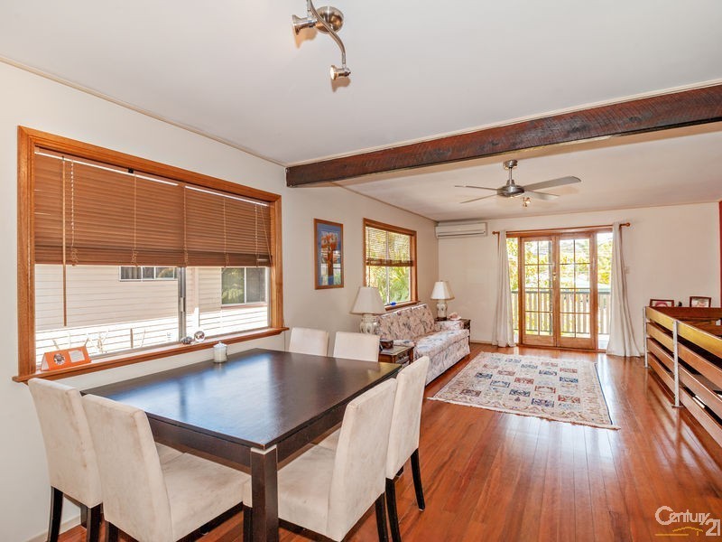 4 Wallaroy Court, Ferny Hills QLD 4055