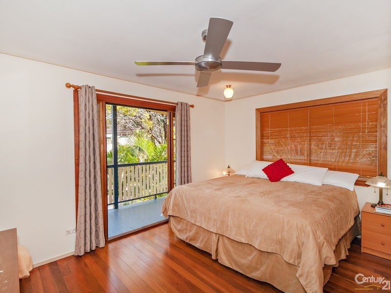 4 Wallaroy Court, Ferny Hills QLD 4055