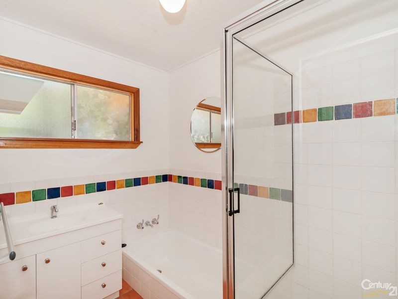 4 Wallaroy Court, Ferny Hills QLD 4055