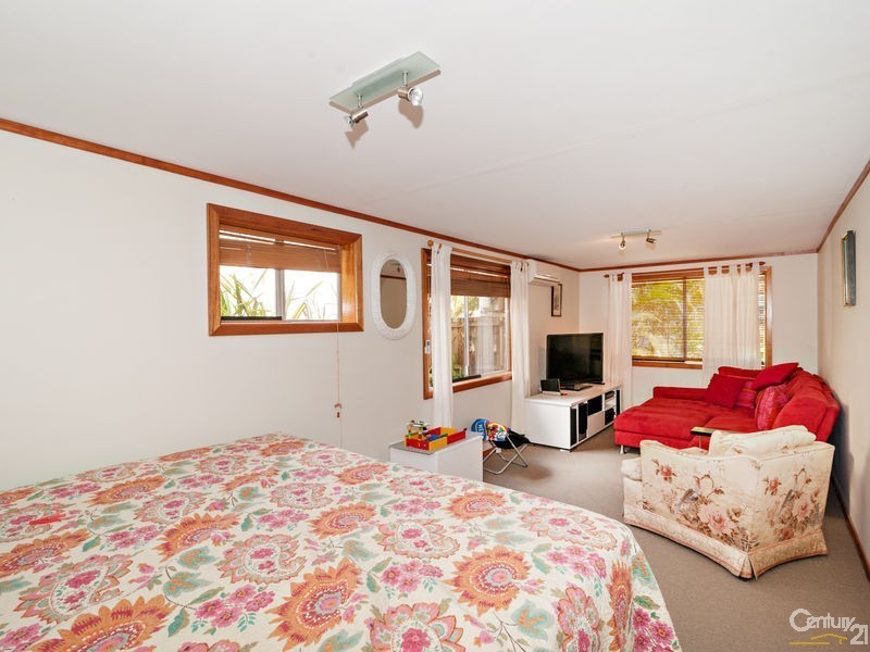 4 Wallaroy Court, Ferny Hills QLD 4055