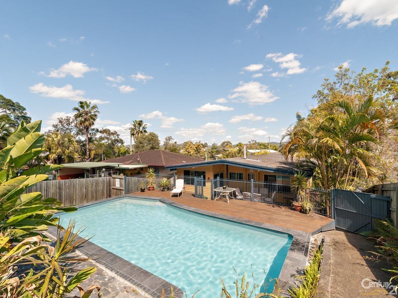 4 Wallaroy Court, Ferny Hills QLD 4055