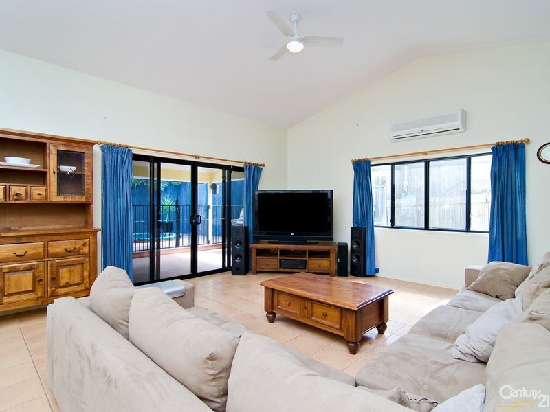 93 Inverness Street, Upper Kedron QLD 4055