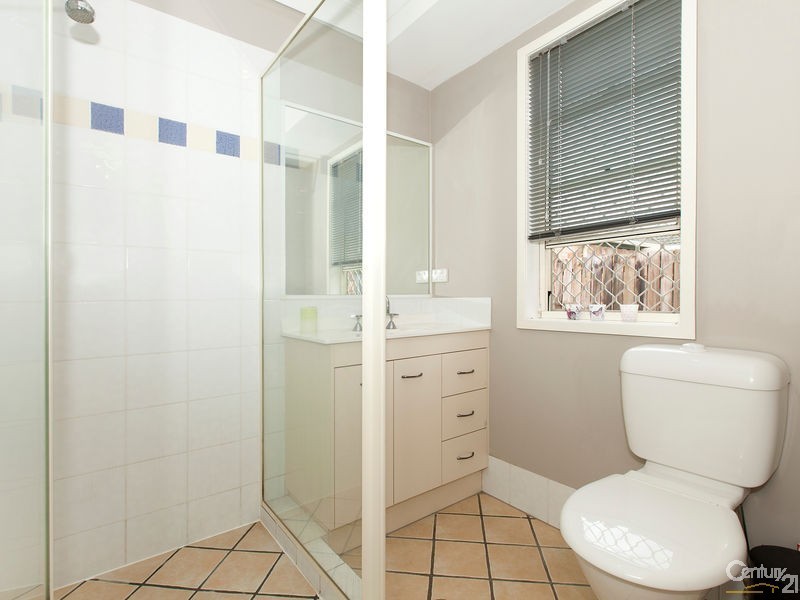 52 Kirralee Crescent, Upper Kedron QLD 4055