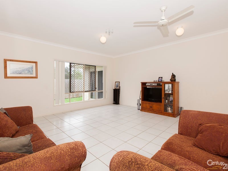 272 Levitt Road, Upper Kedron QLD 4055