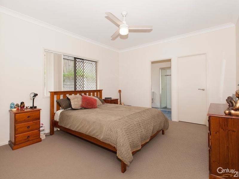 272 Levitt Road, Upper Kedron QLD 4055