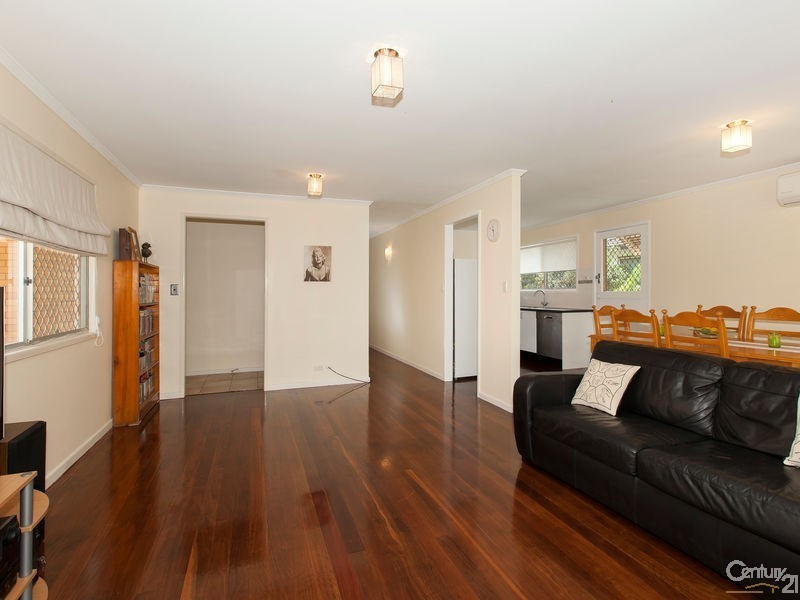 30 Kylie Avenue, Ferny Hills QLD 4055