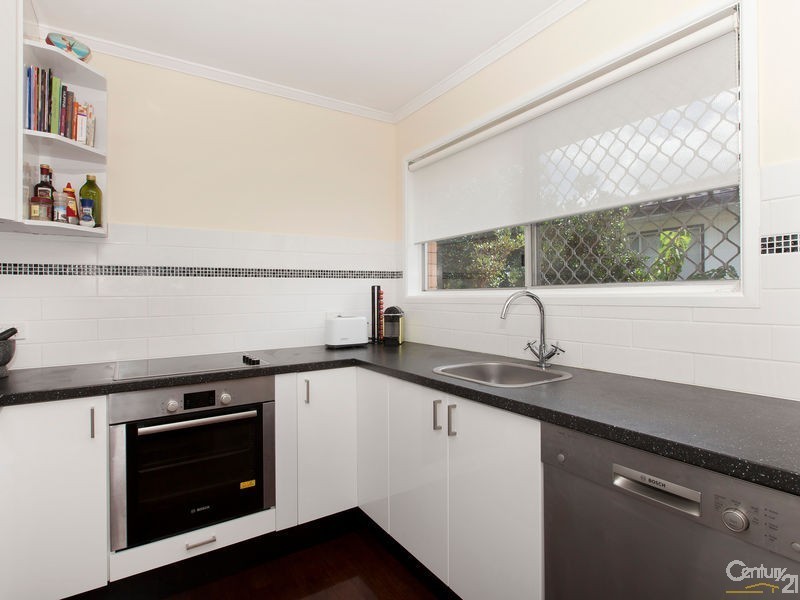 30 Kylie Avenue, Ferny Hills QLD 4055