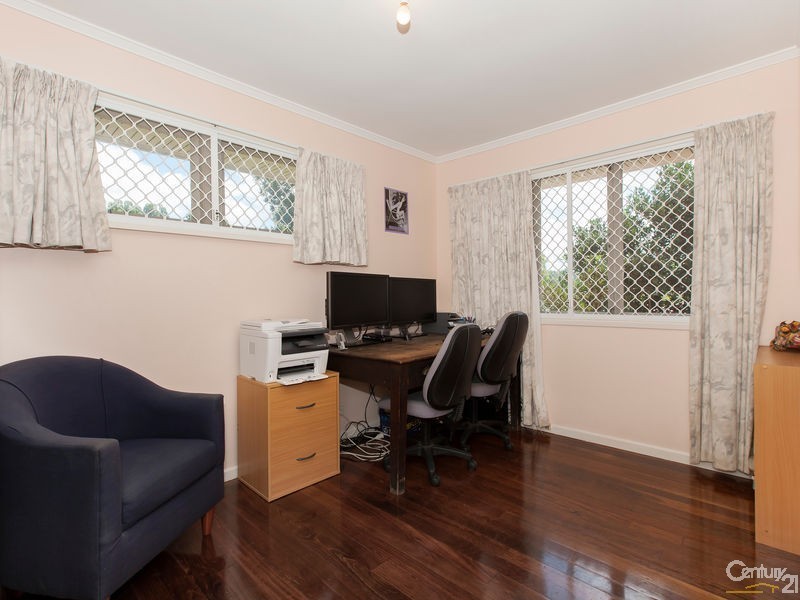 30 Kylie Avenue, Ferny Hills QLD 4055