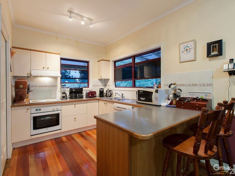 33 Woodtop Court, Ferny Hills QLD 4055