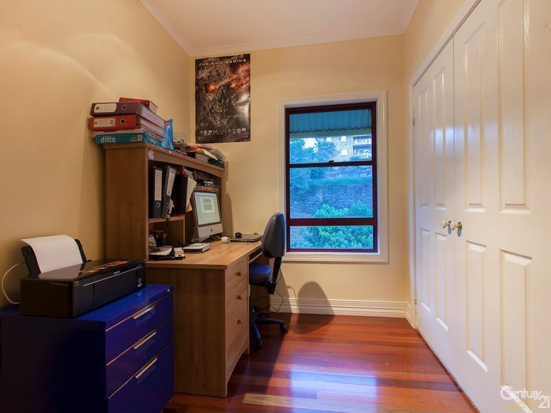 33 Woodtop Court, Ferny Hills QLD 4055