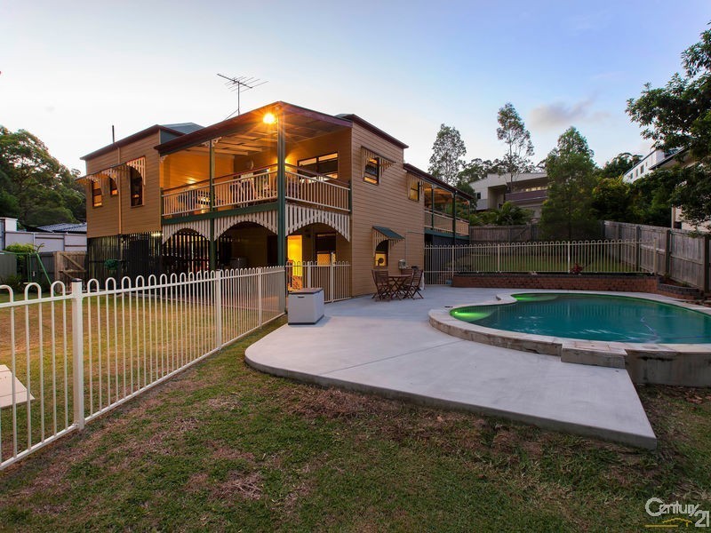 33 Woodtop Court, Ferny Hills QLD 4055