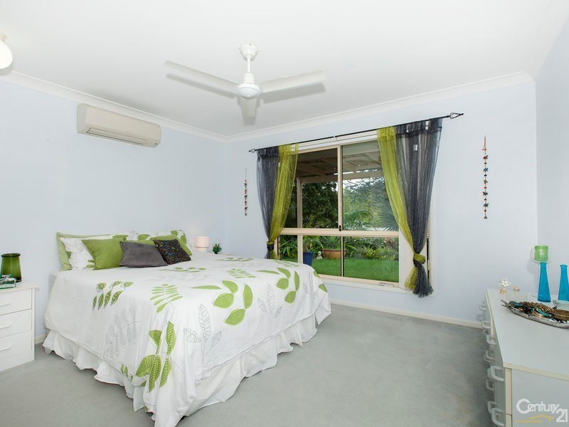 11 Outlook Terrace, Ferny Grove QLD 4055