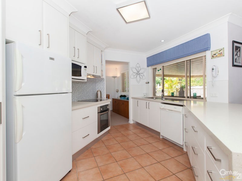 6 Julatten Place, Upper Kedron QLD 4055
