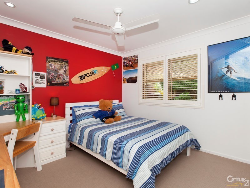 6 Julatten Place, Upper Kedron QLD 4055