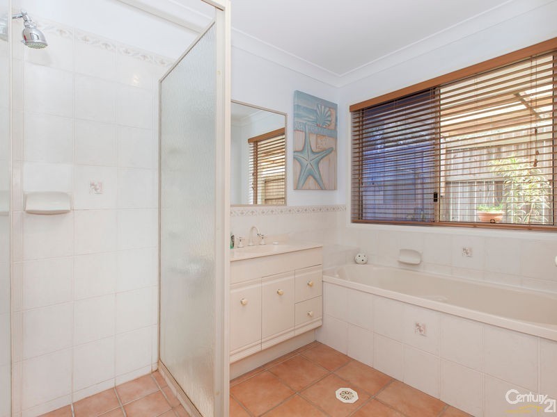 6 Julatten Place, Upper Kedron QLD 4055