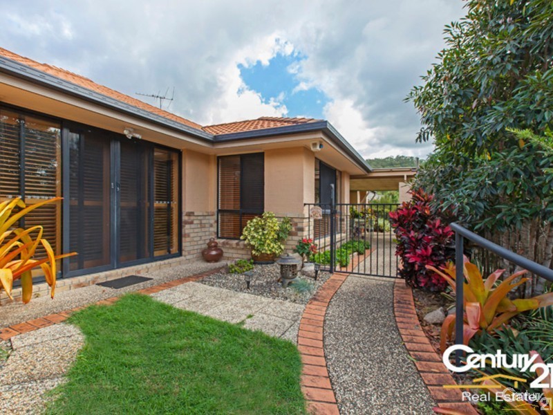 95 Selkirk Crescent, Upper Kedron QLD 4055