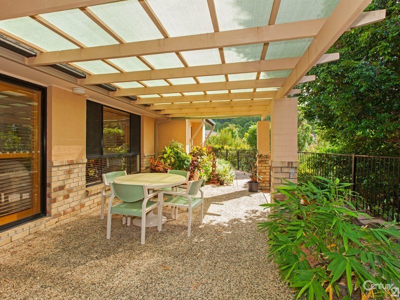 95 Selkirk Crescent, Upper Kedron QLD 4055