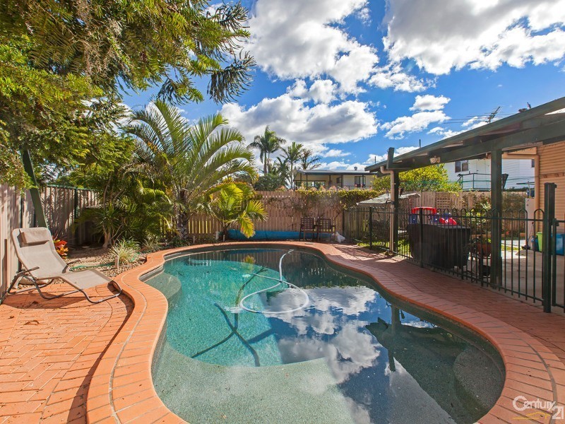 14 George Street, Albany Creek QLD 4035