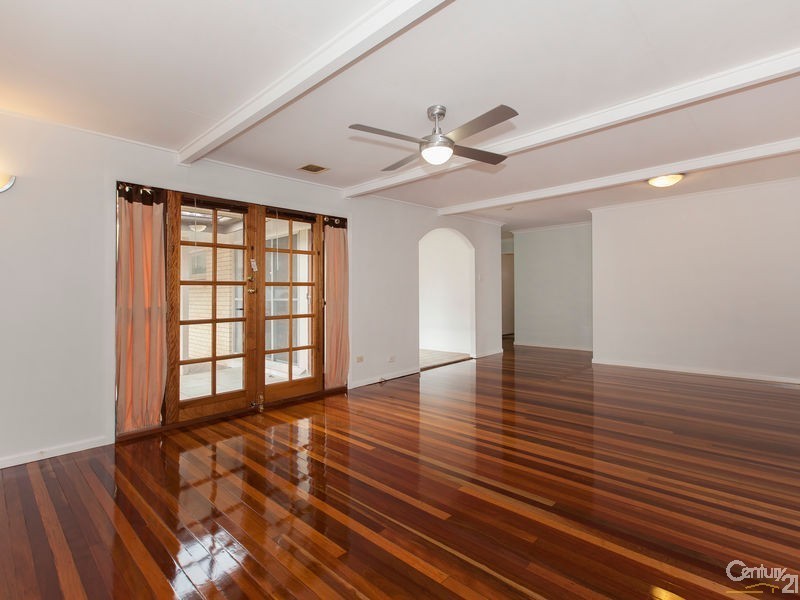 155 Kylie Avenue, Ferny Hills QLD 4055