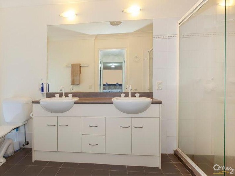 12 Valley Place, Upper Kedron QLD 4055