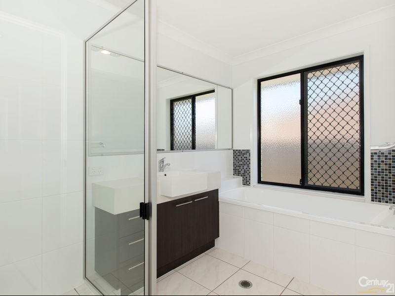 10 Goshawk Street, Upper Kedron QLD 4055