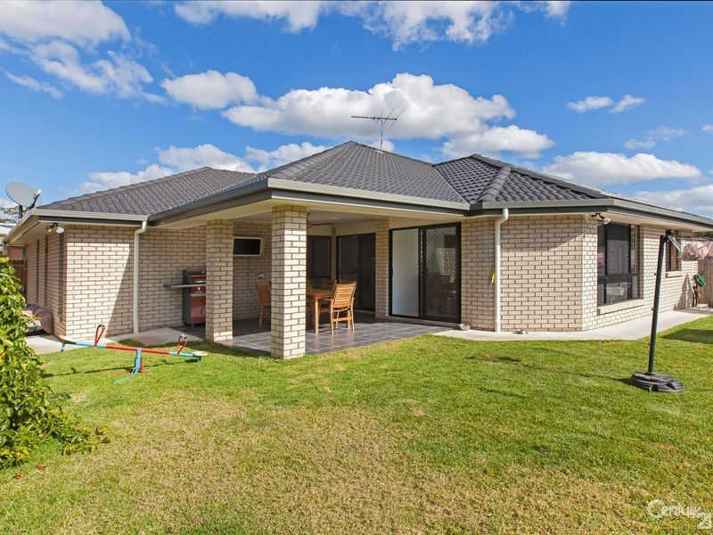 10 Goshawk Street, Upper Kedron QLD 4055