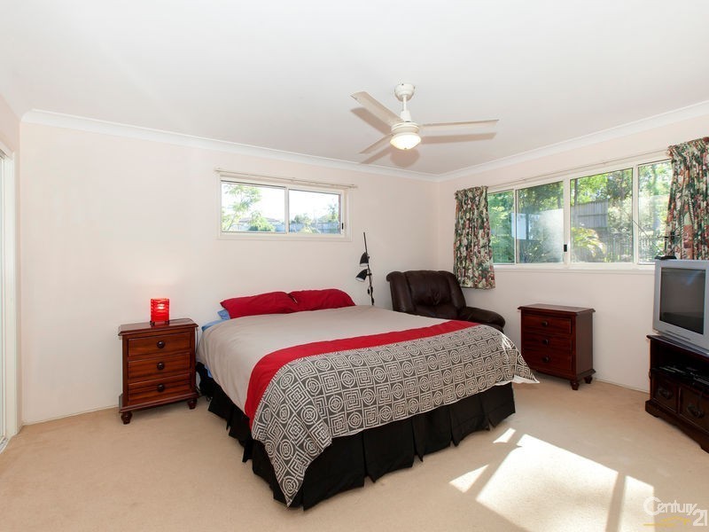 37 Aberdeen Place, Upper Kedron QLD 4055