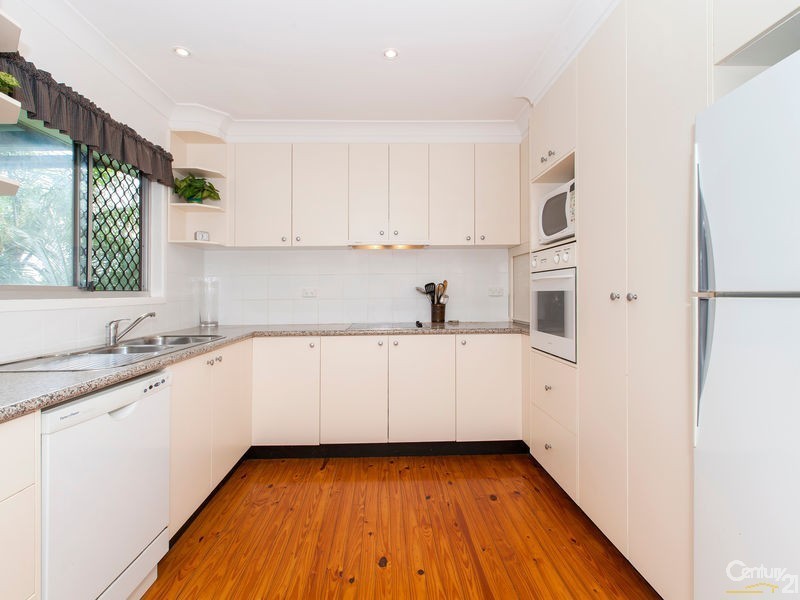 7 Yingally Drive, Arana Hills QLD 4054