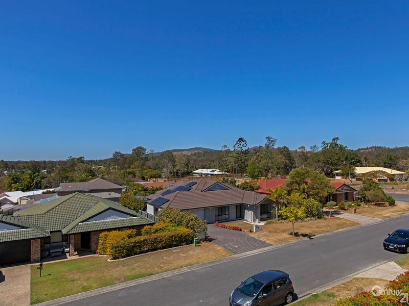 8 Tivoli Place, Ferny Grove QLD 4055