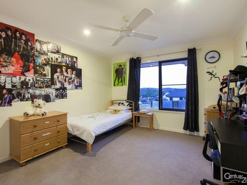 35 Kingfisher Drive, Upper Kedron QLD 4055