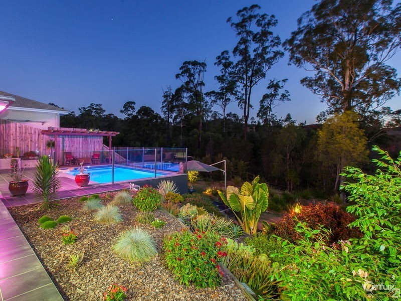 35 Kingfisher Drive, Upper Kedron QLD 4055