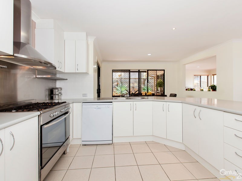 1 Regency Court, Ferny Grove QLD 4055