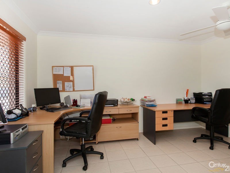 1 Regency Court, Ferny Grove QLD 4055