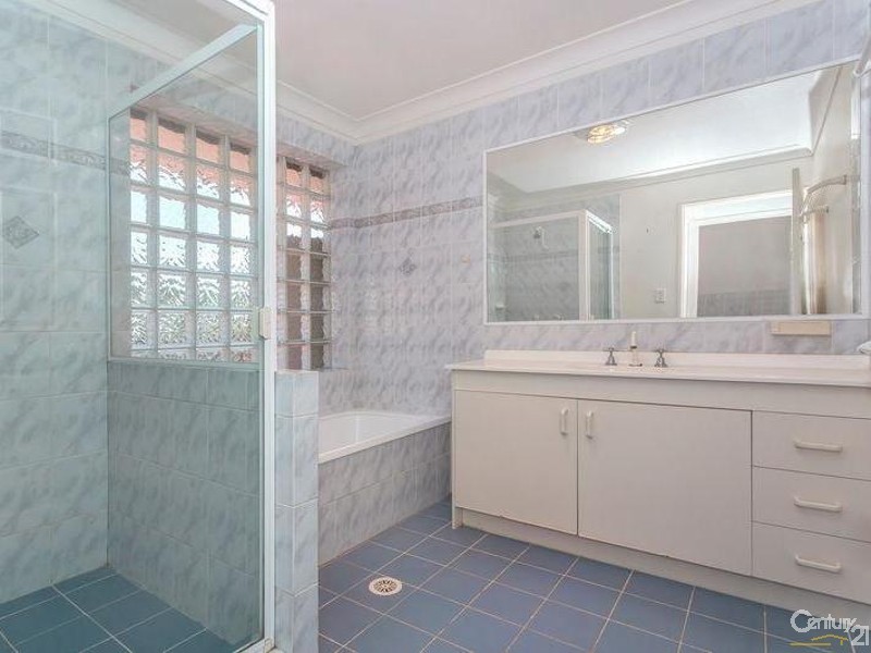 4 Fife Court, Ferny Grove QLD 4055