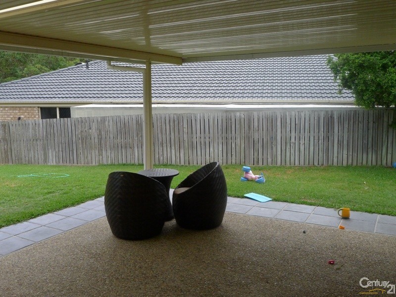 5 Fortrose Place, Ferny Grove QLD 4055