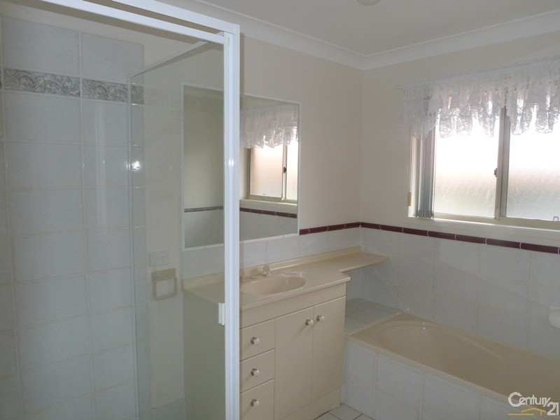 5 Carolyn Place, Ferny Grove QLD 4055