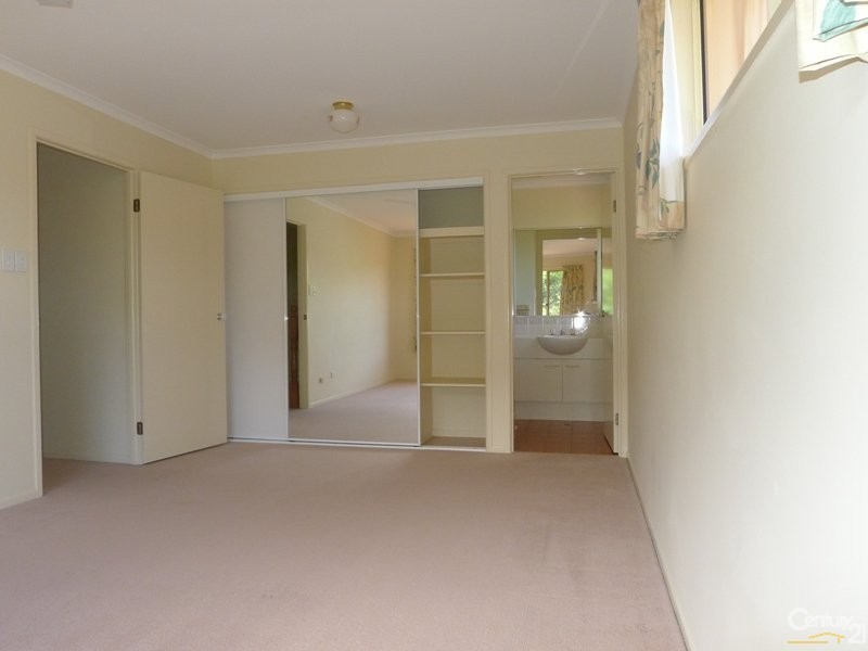 55 McGregor Way, Ferny Grove QLD 4055