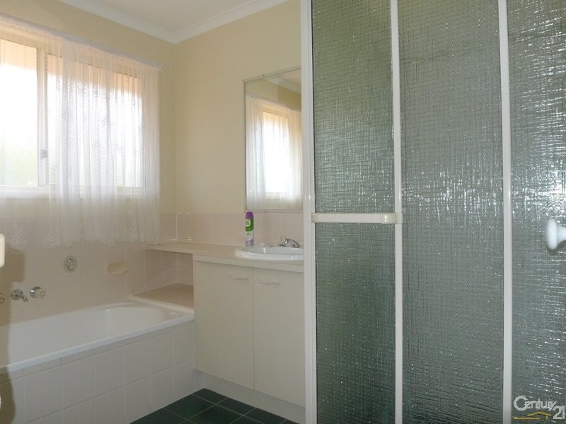 55 McGregor Way, Ferny Grove QLD 4055