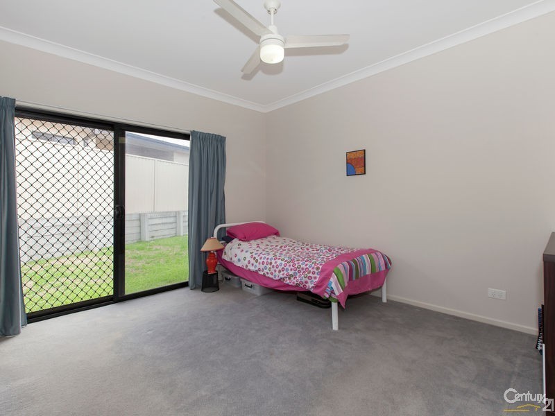 10 Kathdan Close, Upper Kedron QLD 4055