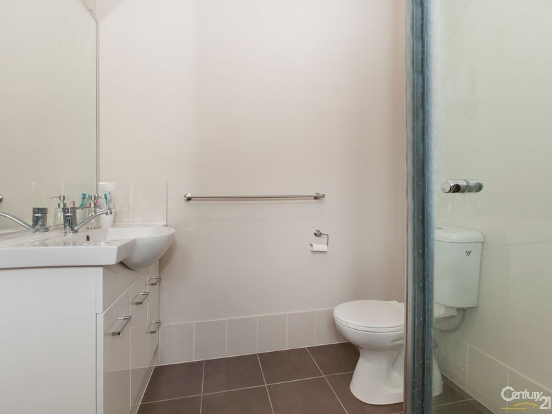 10 Kathdan Close, Upper Kedron QLD 4055