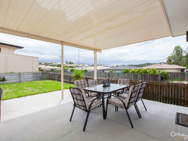 10 Kathdan Close, Upper Kedron QLD 4055