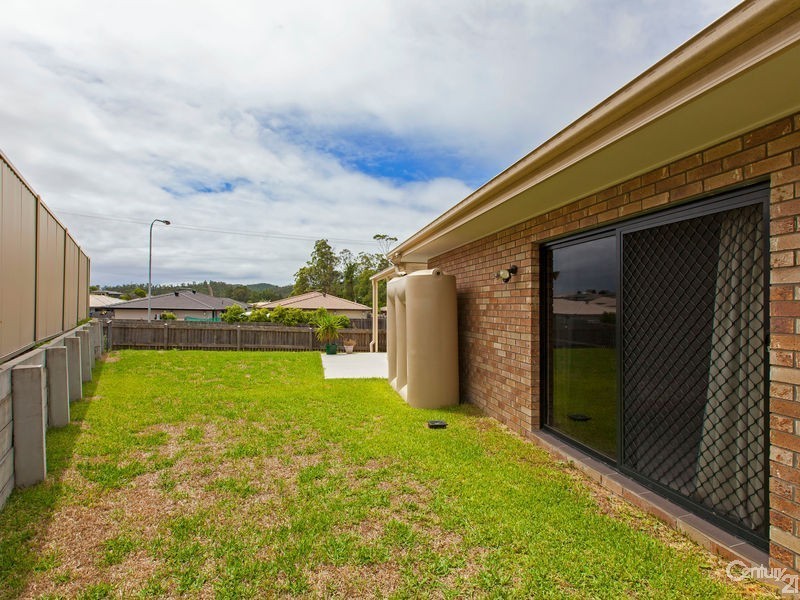 10 Kathdan Close, Upper Kedron QLD 4055